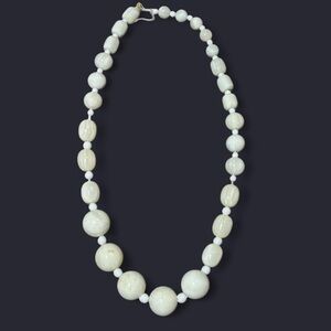 Mermaid White Beaded Pearl Necklace!